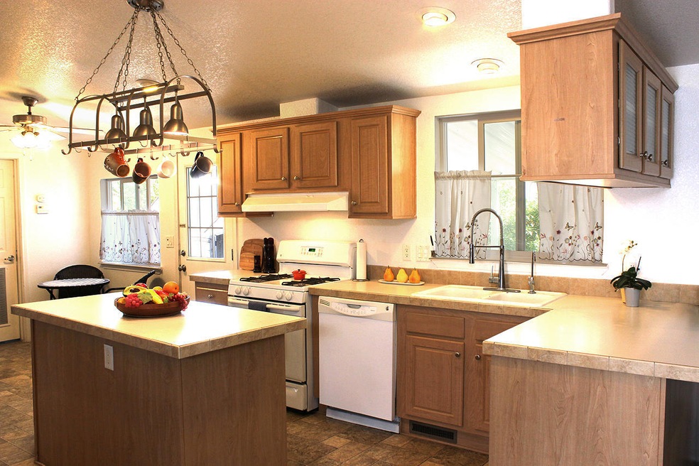 Large Kitchen