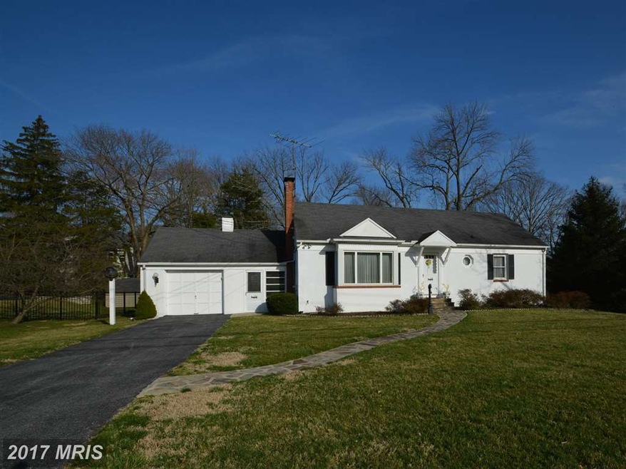 251 Gralan Rd, Catonsville, MD 21228 - photo 1