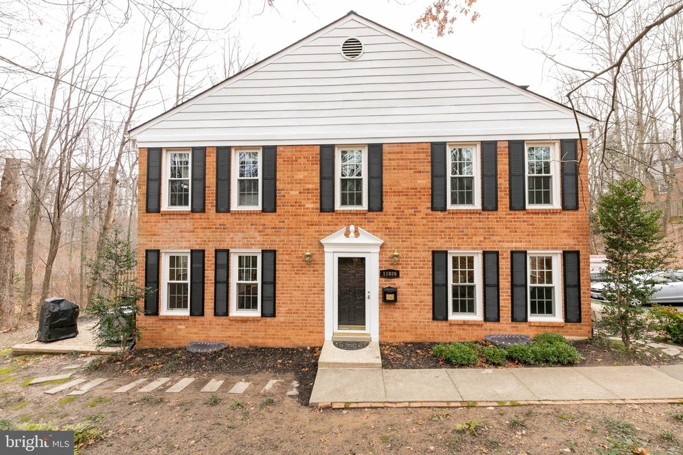 11926 Sloane Ct, Reston, VA 20191 - photo 1