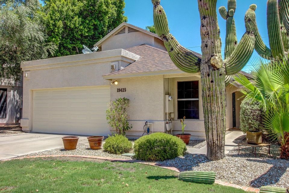 19425 N 6th Place, Phoenix, AZ 85024 - photo 1