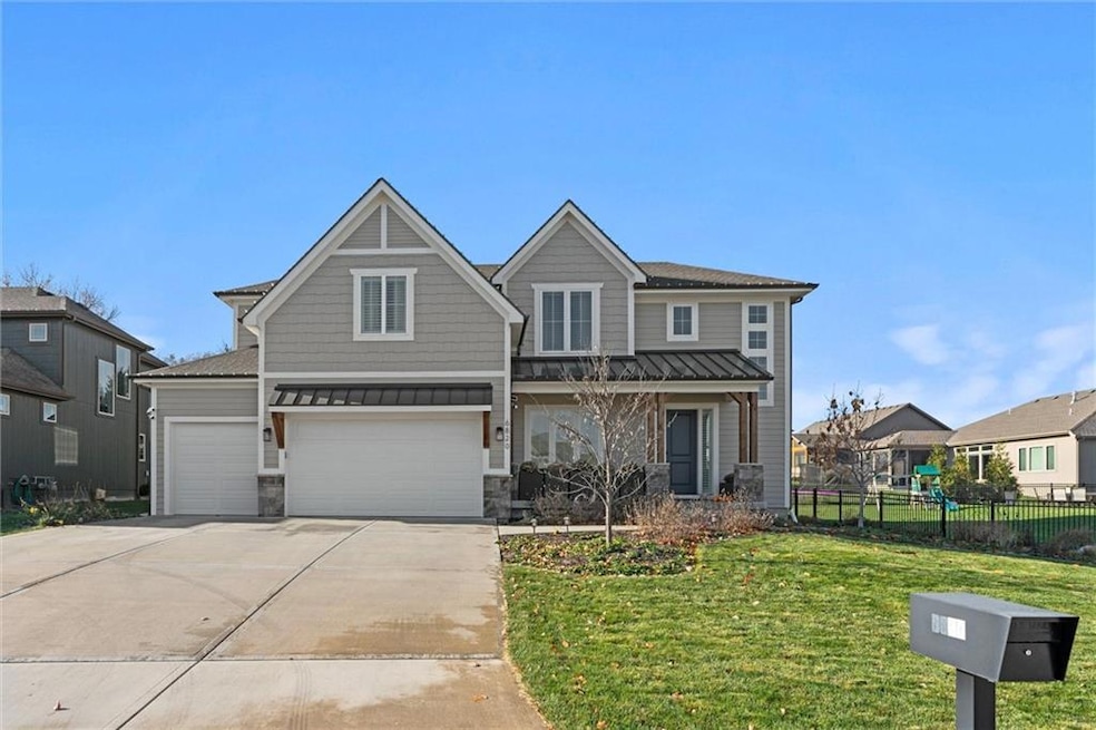 6820 Marion St, Shawnee, KS 66218 - photo 1