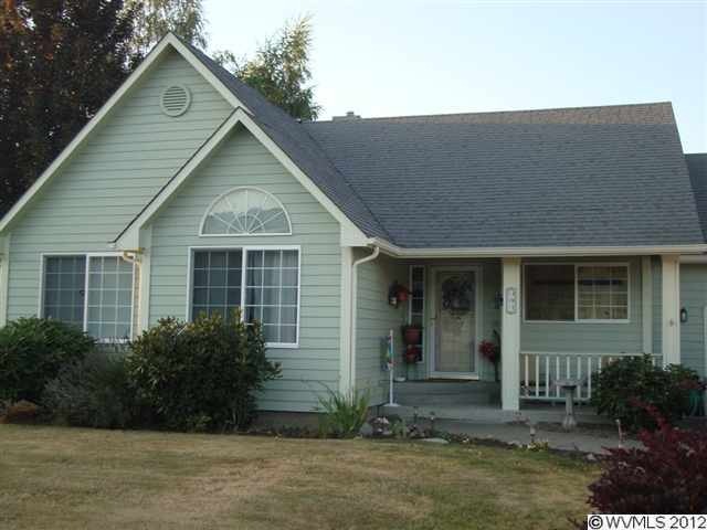 381 Goldenleaf Ct, Lyons, OR 97358 - photo 1