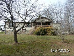 5 Meadow Chase - Front View