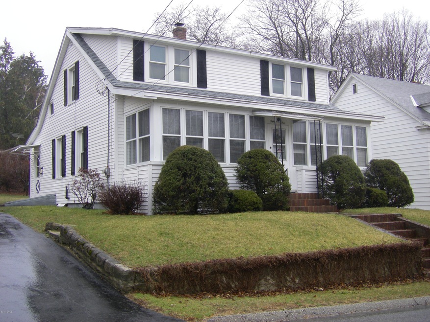 31 Willow St, Adams, MA 01220 - photo 1