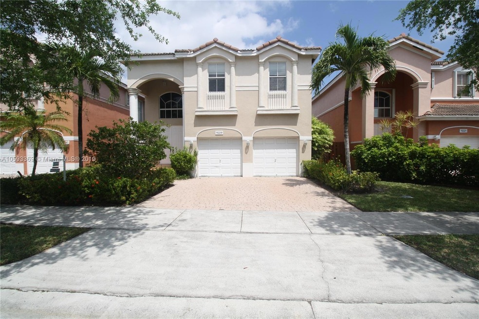 11229 NW 46th Ln, Doral, FL 33178 - photo 1