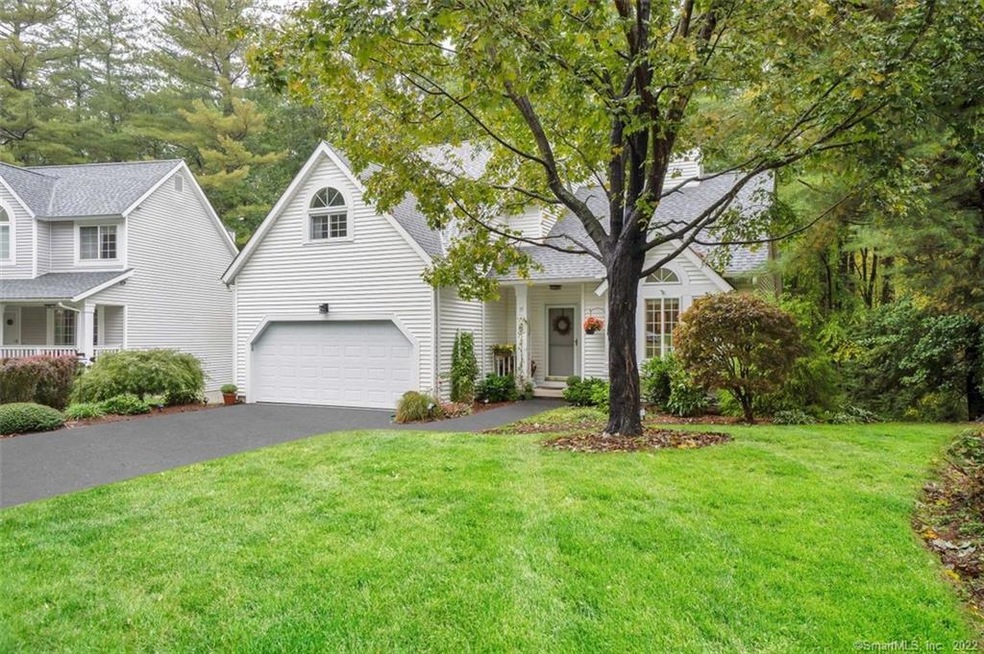 15 Stratton Forest Way