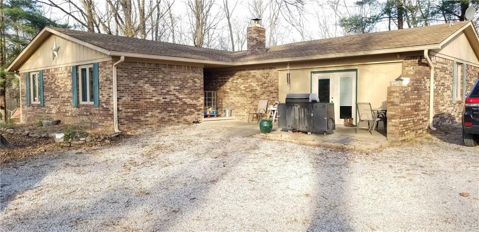 741 N 700 E, Franklin, IN 46131 - photo 1