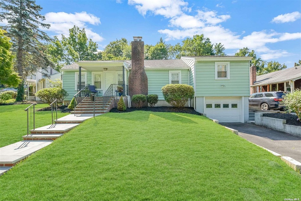 107 Kissam Ln, Glen Head, NY 11545 - photo 1