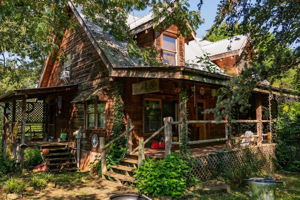 2359 E Gooseneck Rd, Sparta, TN 38583 - photo 1