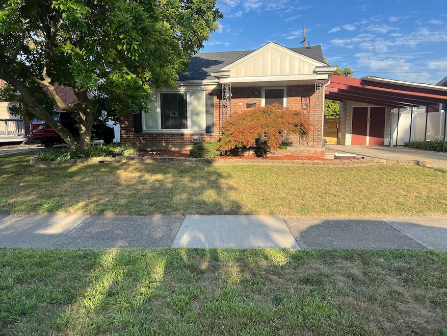 1116 Symes Ct, Royal Oak, MI 48067 - photo 1