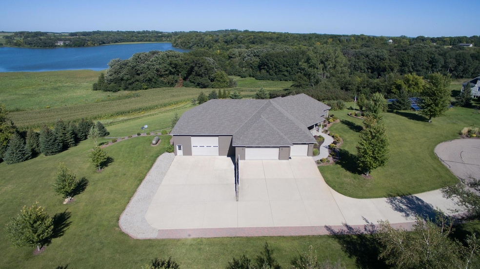 22169 720th Ave, Albert Lea, MN 56007 - photo 1