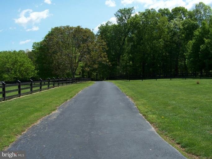 17835 Oakmont Way unit 44, Purcellville, VA 20132 - photo 1