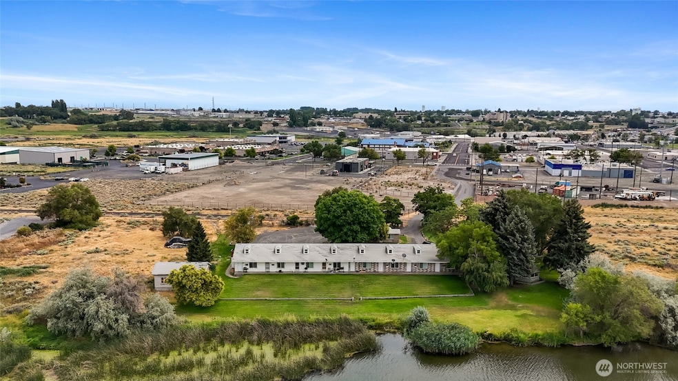 For Sale $1,350,000 • Co-Listing Agent