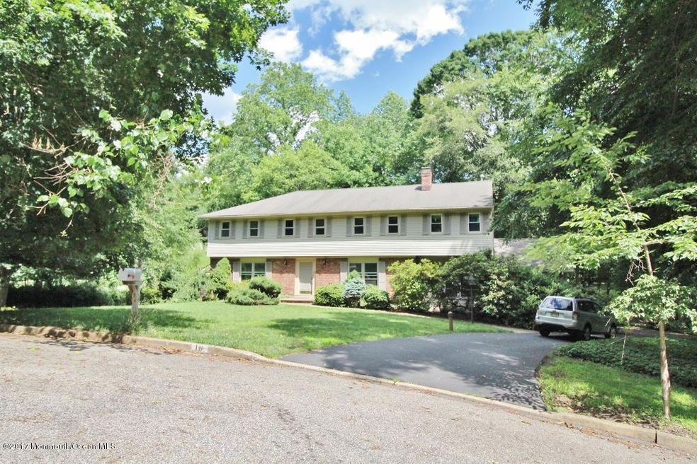 16 Salisbury Ct, Holmdel, NJ 07733 - photo 1