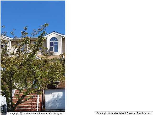 80 N Railroad Ave, Staten Island, NY 10304 - photo 1