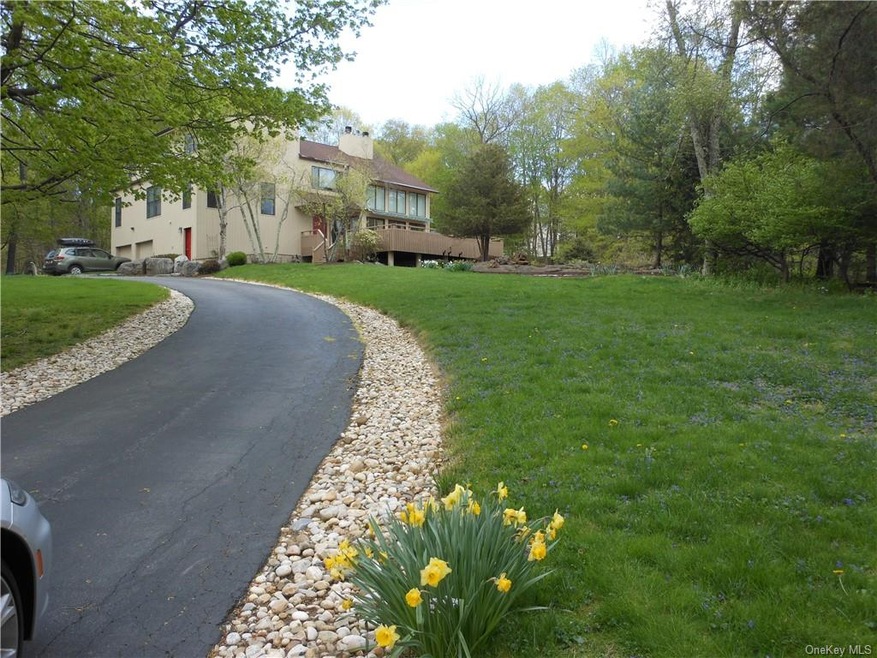 19 Barnes Ln, Chappaqua, NY 10514 - photo 1