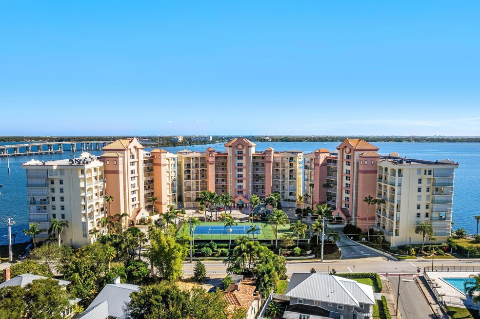 Direct Waterfront Penthouse