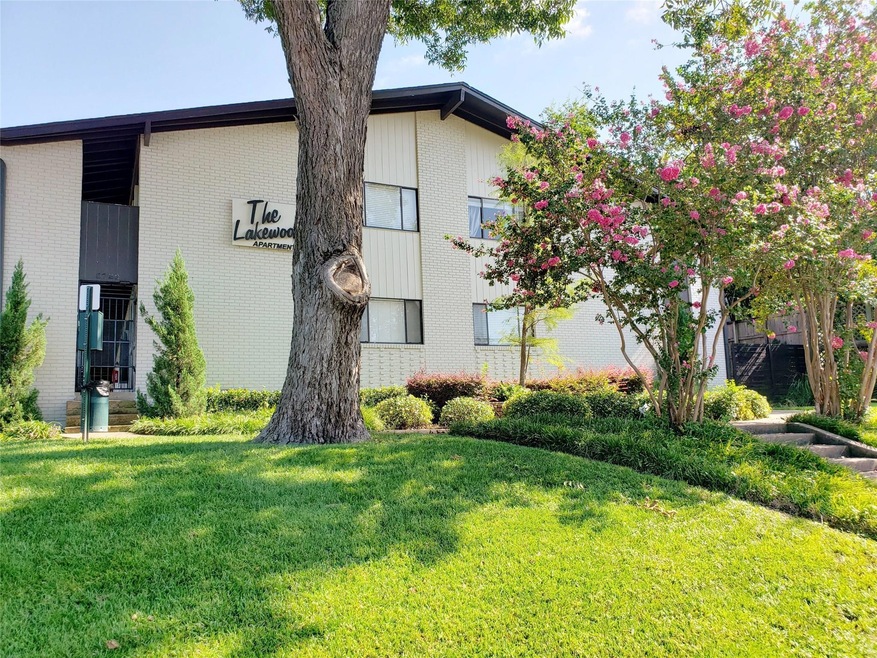 5722 Gaston Ave unit B, Dallas, TX 75214 - photo 1