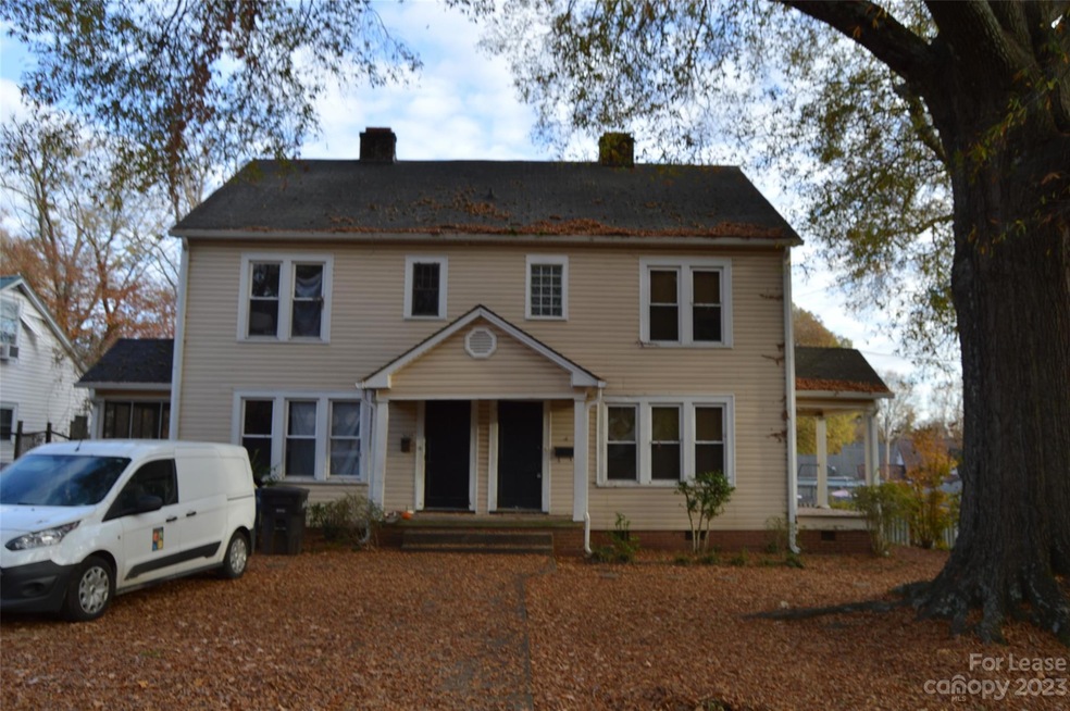 512 Queens Ct, Statesville, NC 28677 - photo 1