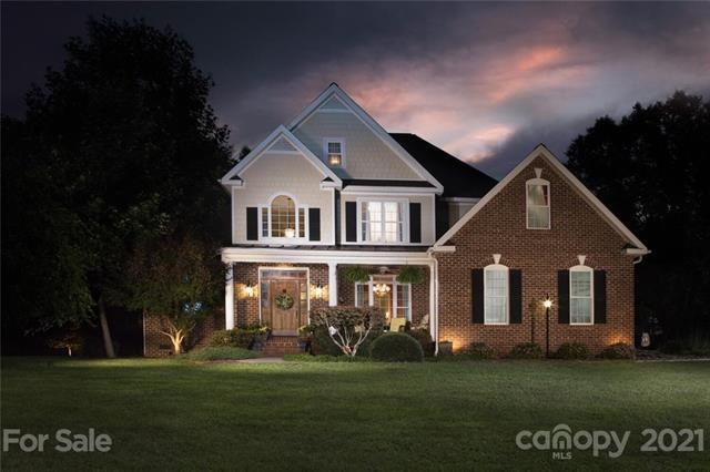 161 Upper Oak Dr, Statesville, NC 28625 - photo 1