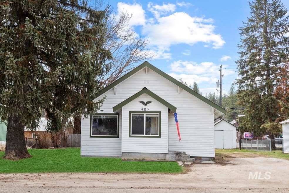 407 S Front St, Cascade, ID 83611 - photo 1