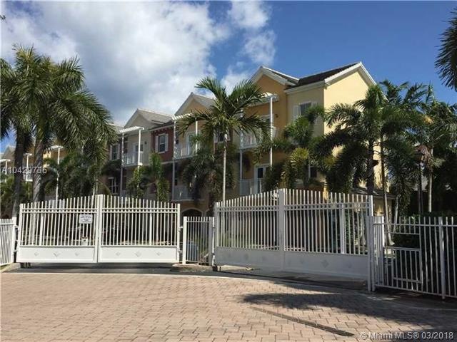 2305 Vintage Dr, Lighthouse Point, FL 33064 - photo 1