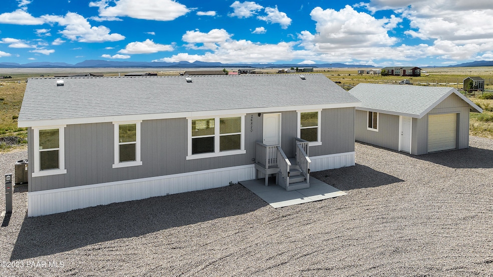 26820 N Kitty Hawk Ln, Paulden, AZ 86334 - photo 1