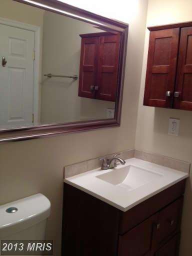 222 N 21st St, Purcellville, VA 20132 - photo 1