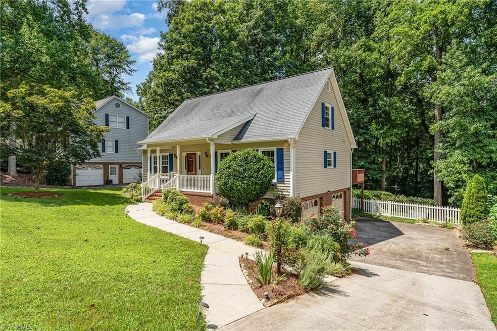 204 Bradberry Ln, Winston Salem, NC 27104 - photo 1