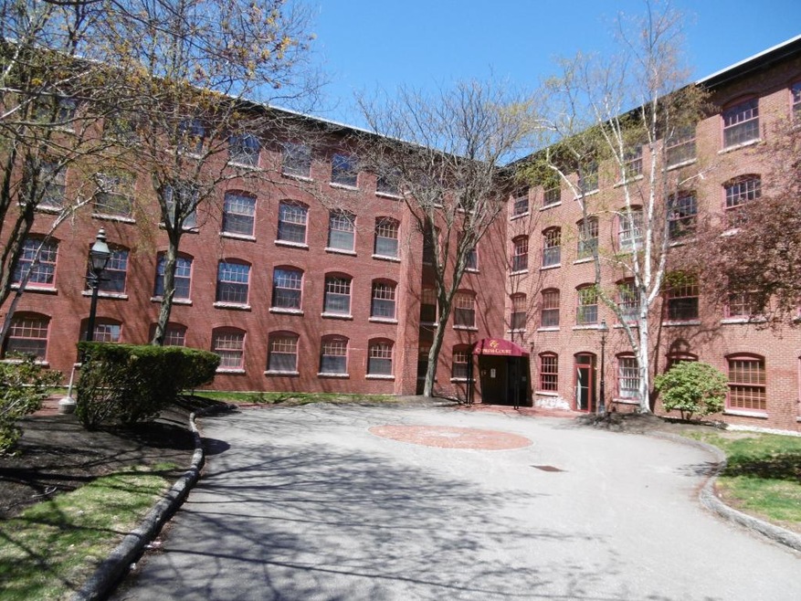 335 Spruce St unit 1R, Manchester, NH 03103 - photo 1