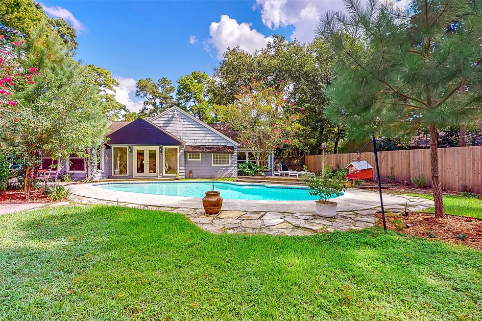 717 W 42nd St, Houston, TX 77018 - photo 1