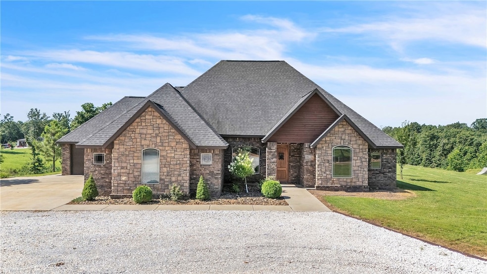 16135 Pembleton Ranch Rd, Gravette, AR 72736 - photo 1