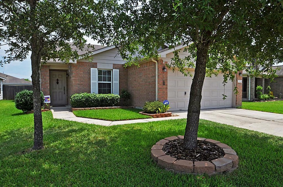 29526 S Legends Bend Dr, Spring, TX 77386 - photo 1