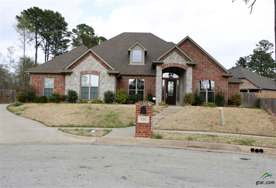 826 Marquette Ln, Tyler, TX 75703 - photo 1