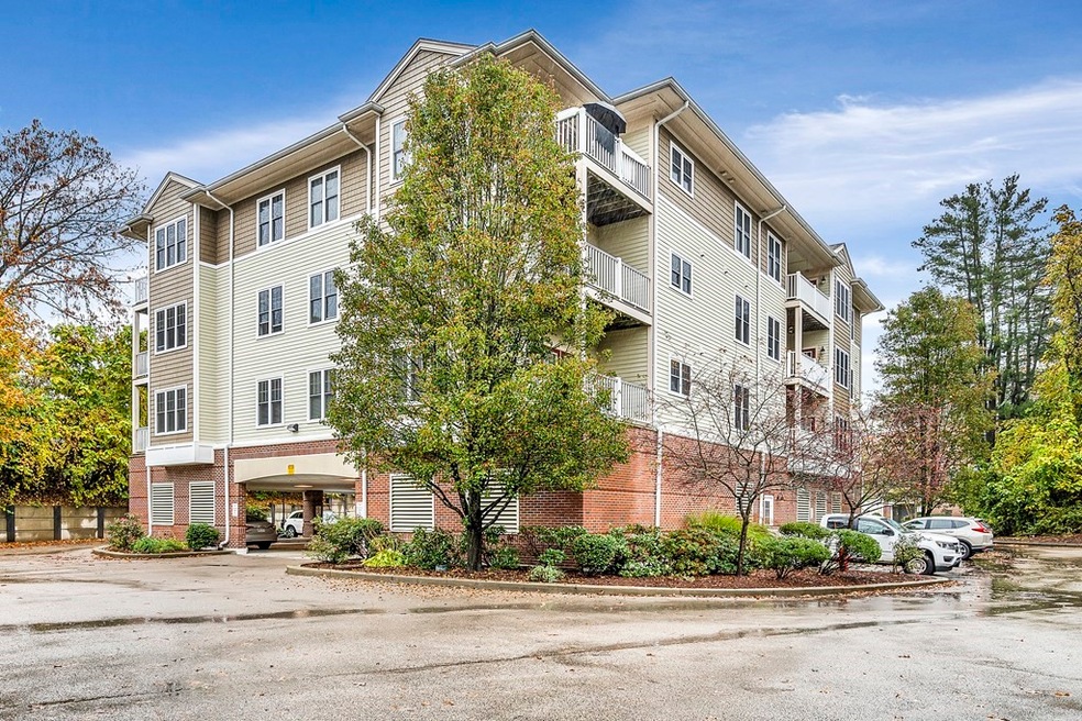 15 Summer St unit 104, Franklin, MA 02038 - photo 1