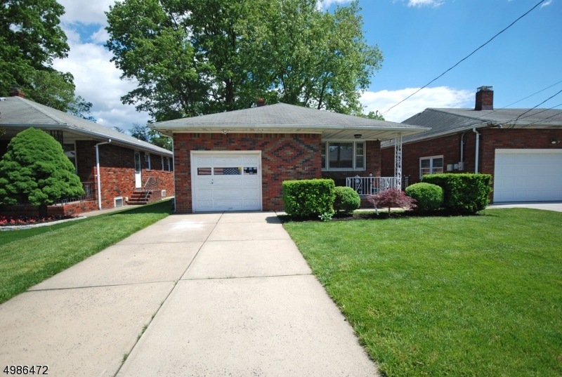 21 Princeton Rd, Linden, NJ 07036 - photo 1