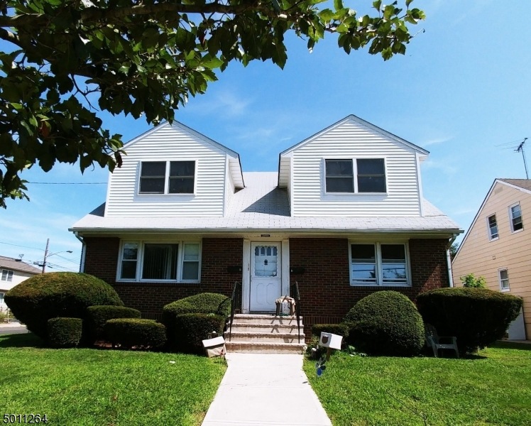 916 Clark St, Linden, NJ 07036 - photo 1