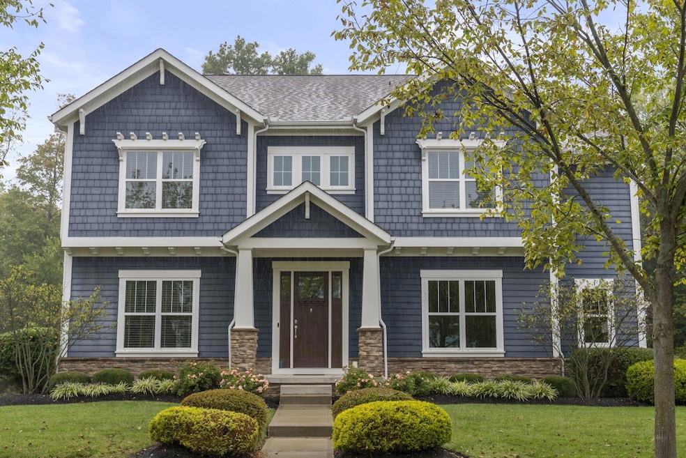 Under Contract $925,000