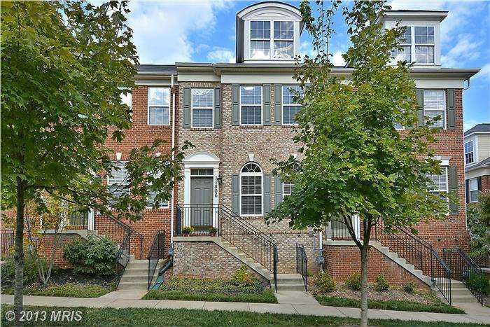 11806 Regents Park Dr, Germantown, MD 20876 - photo 1