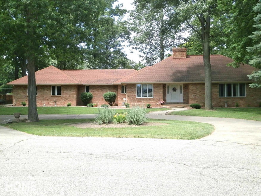 2120 Evergreen Ct, Owosso, MI 48867 - photo 1