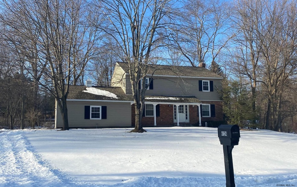 4124 Buckingham Dr, Schenectady, NY 12304 - photo 1