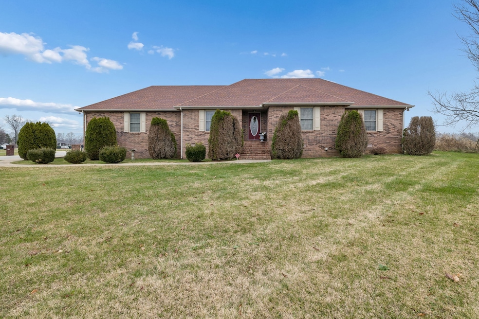 788 Long Creek Rd, Lafayette, TN 37083 - photo 1
