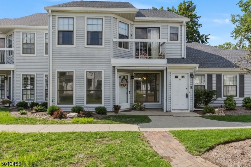 26 Krinsky Ct, Mahwah, NJ 07430 - photo 1