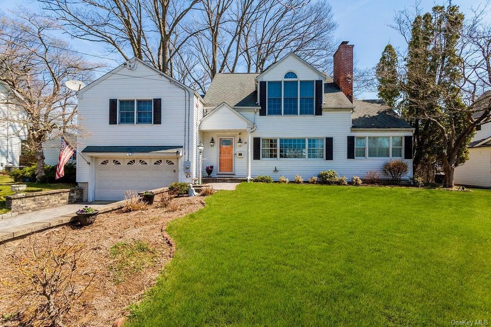 17 Watchtower Ln, Old Greenwich, CT 06870 - photo 1