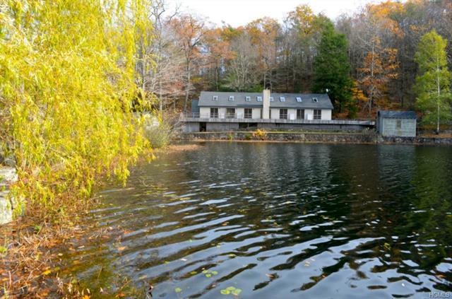 83 Chapman Rd, Putnam Valley, NY 10579 - photo 1