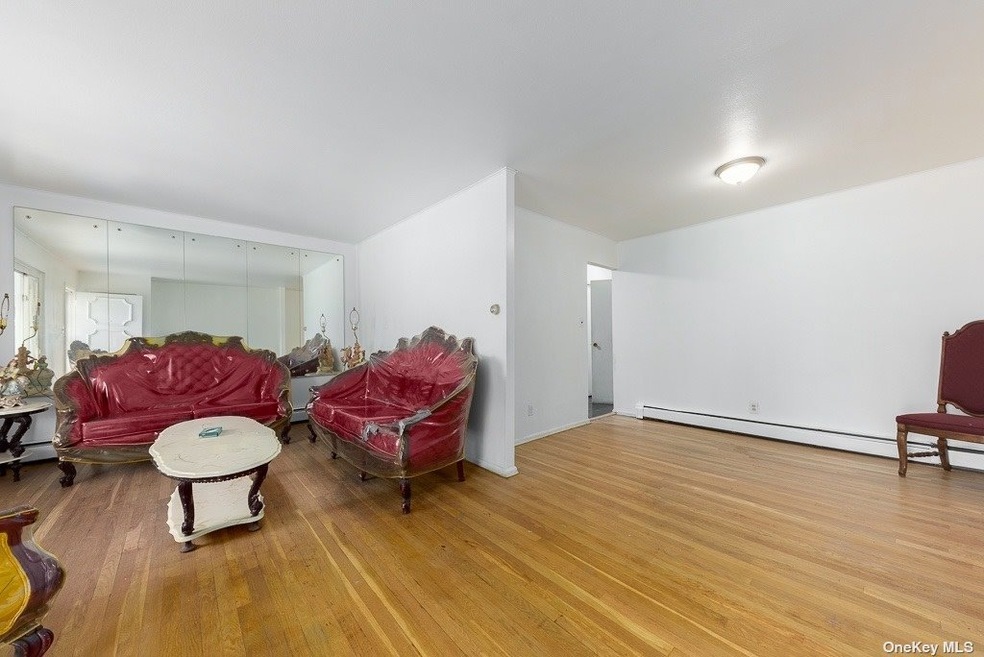 11132 155th St, Jamaica, NY 11433 - photo 1