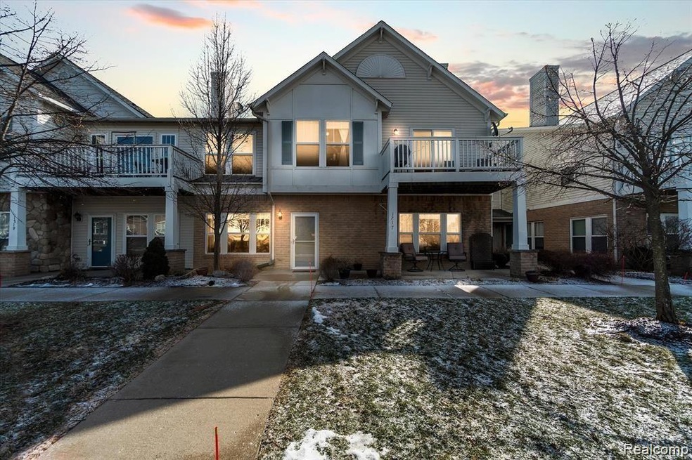 01-1717-Welland-St-WindowStill-Real-Estate-Photogr