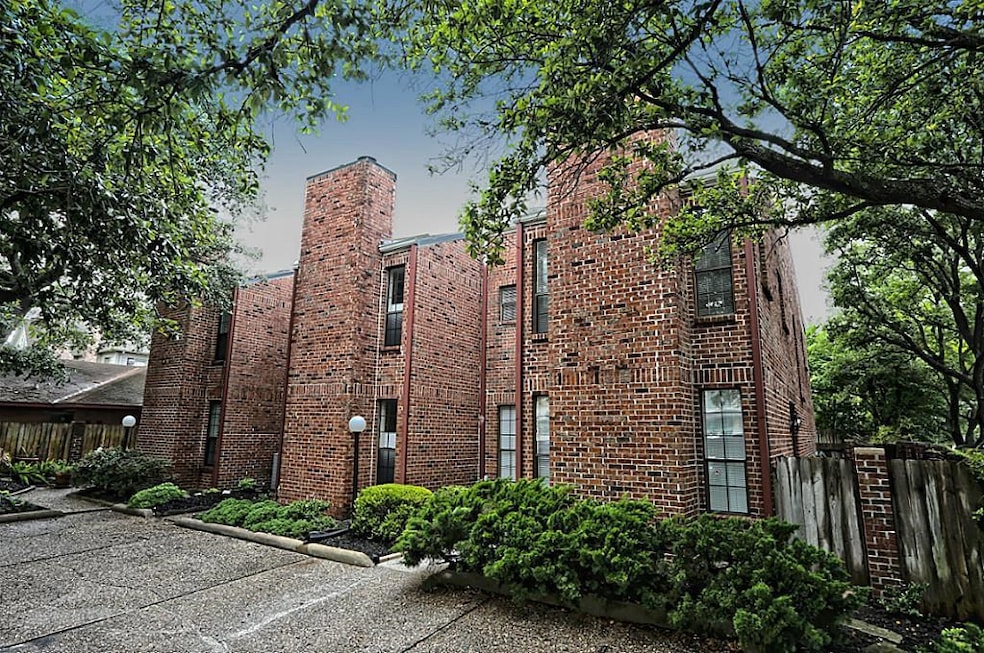 For Rent $2,500/month