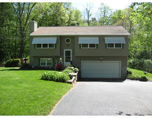 137 Breckenridge St, Palmer, MA 01069 - photo 1