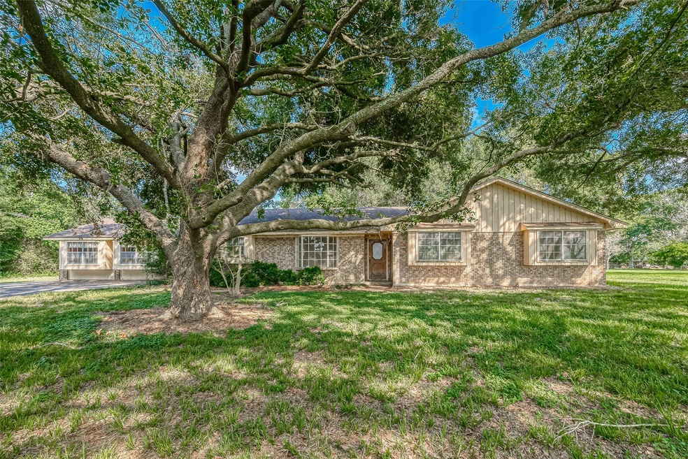 11003 Needville Fairchilds Rd, Needville, TX 77461 - photo 1